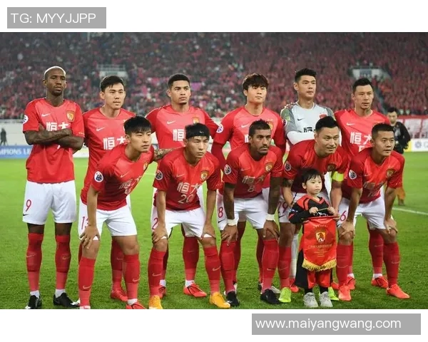 直播恒大与上港足球比赛精彩对决全程回顾与赛后分析