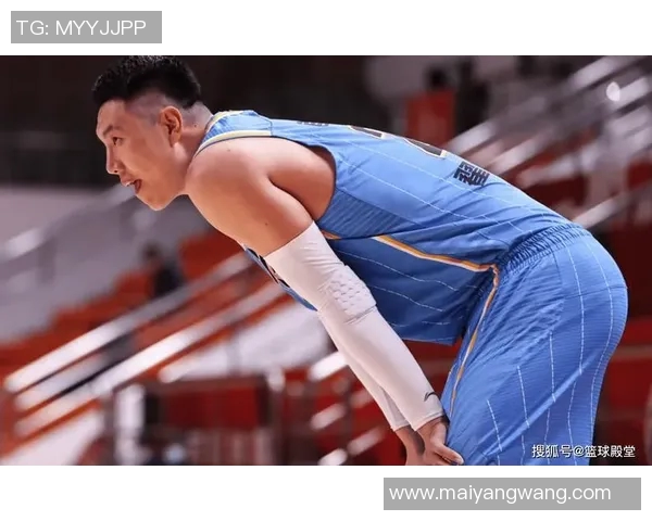 翟晓川:从篮球场上的拼搏者到生活中的多面手,探索他的成长与转变之路 翟晓川:从篮球场上的拼搏者到生活中的多面手,探索他的成长与转变之路