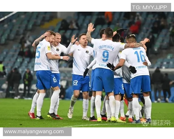 莫斯科斯巴达迎战兵工厂争夺联赛关键三分的激烈对决 莫斯科斯巴达迎战兵工厂争夺联赛关键三分的激烈对决