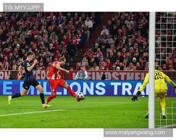 莱万回归旧主赛场遭拜仁球迷嘘声四起引发热议 莱万回归旧主赛场遭拜仁球迷嘘声四起引发热议